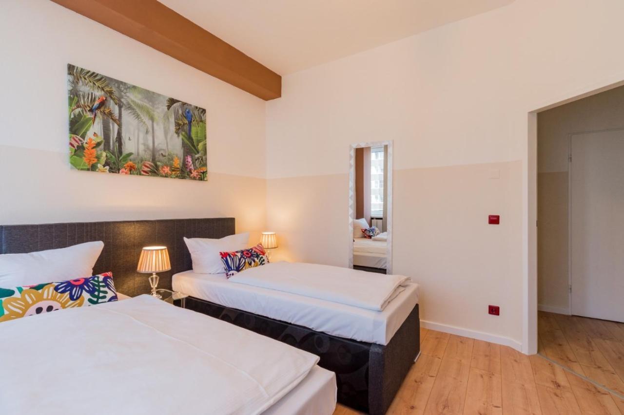 Big Fancy Apartments City Center Berlin Extérieur photo